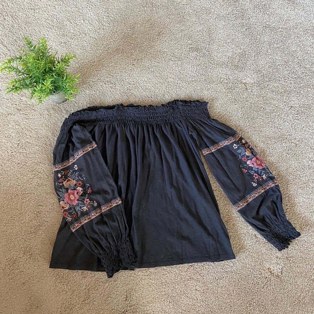 American Eagle Top